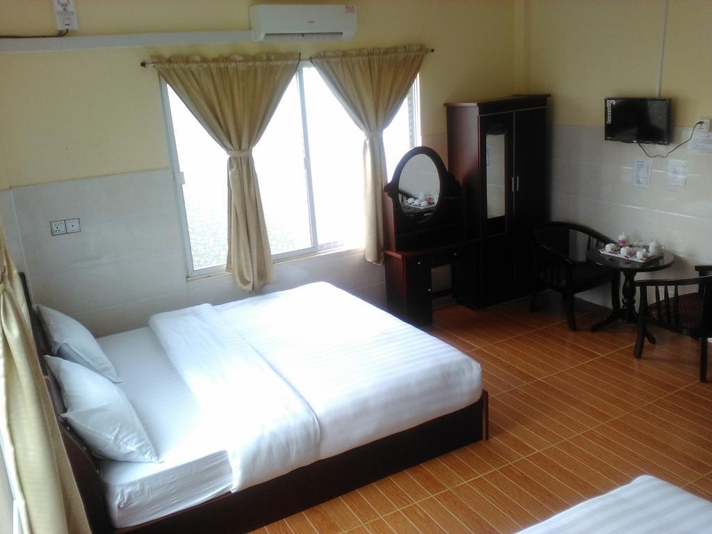 Hotel 99 Pyin Oo Lwin Kültér fotó