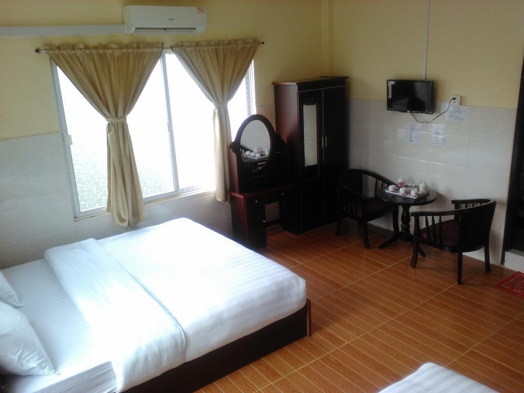 Hotel 99 Pyin Oo Lwin Kültér fotó