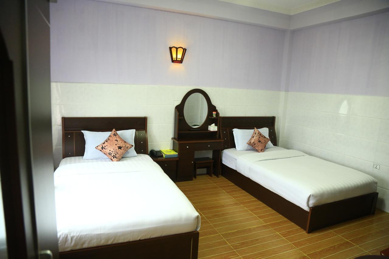 Hotel 99 Pyin Oo Lwin Kültér fotó