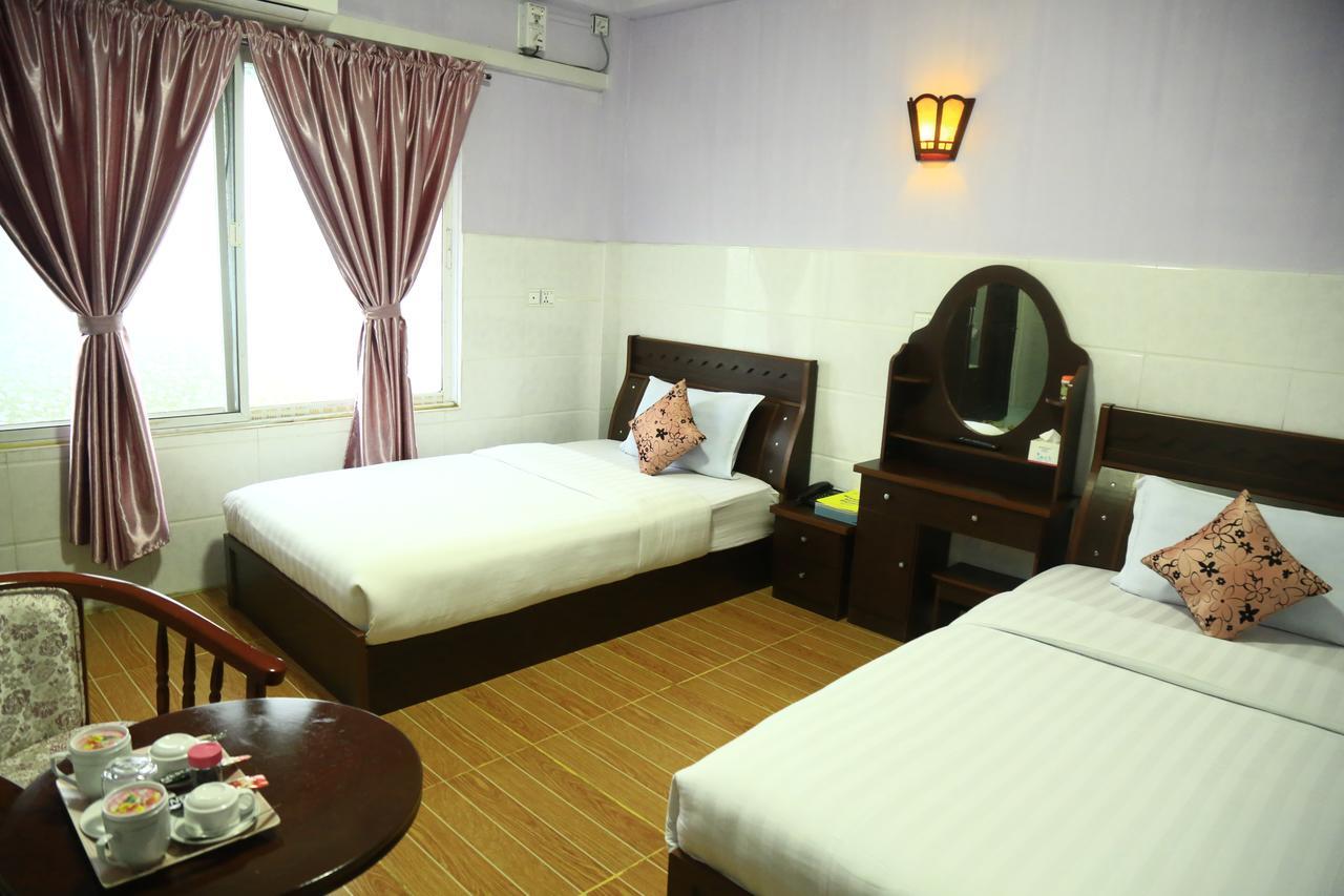 Hotel 99 Pyin Oo Lwin Kültér fotó